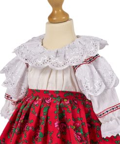 costum popular fete cu bundita, batic, traista si opinci