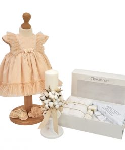 trusou botez fetita cu rochita din tulle moale, trusou si lumanare